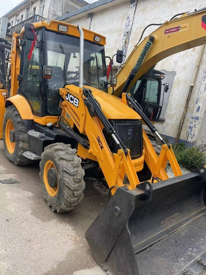 JCB 3CX - Retroescavadeira: foto 4 JCB 3CX - Retroescavadeira: foto 4