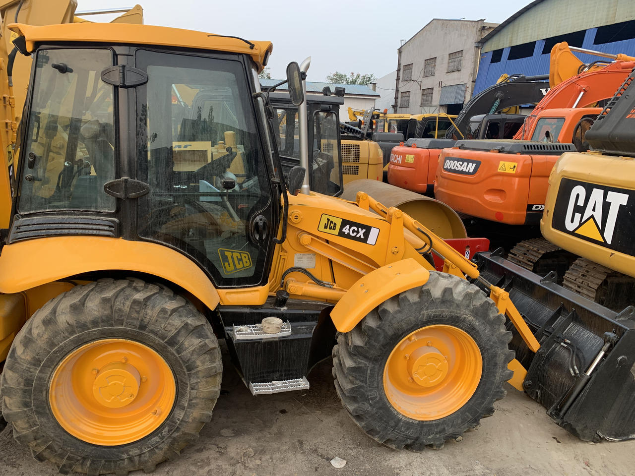 JCB 4CX - Pá carregadora de rodas: foto 1 JCB 4CX - Pá carregadora de rodas: foto 1