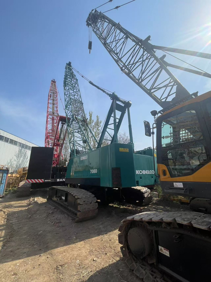 KOBELCO 7080 - Guindaste sobre esteiras: foto 3 KOBELCO 7080 - Guindaste sobre esteiras: foto 3
