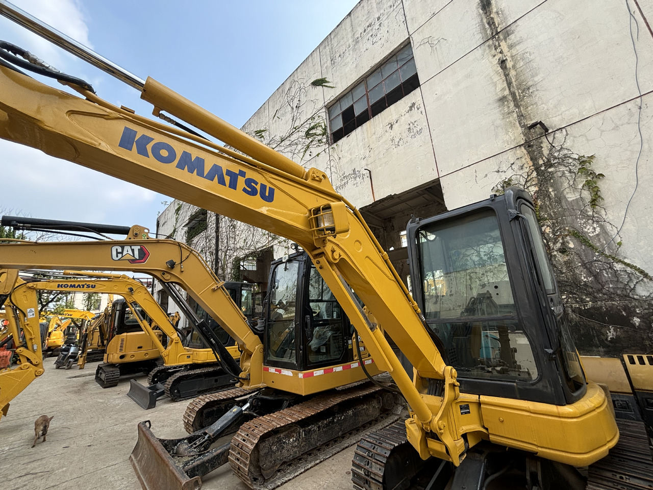 KOMATSU PC35MR - Mini escavadeira: foto 4 KOMATSU PC35MR - Mini escavadeira: foto 4