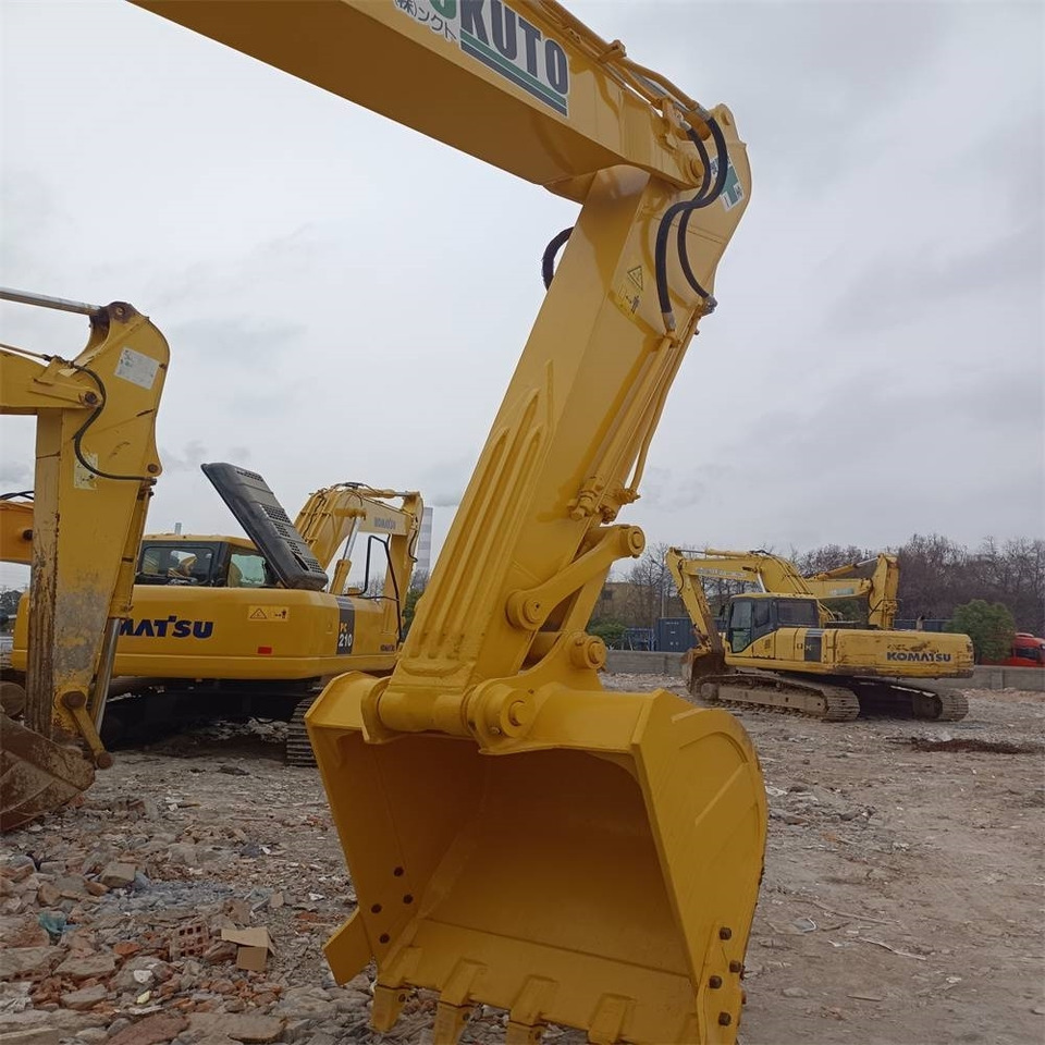 Escavadora de rastos Komatsu PC 200: foto 8