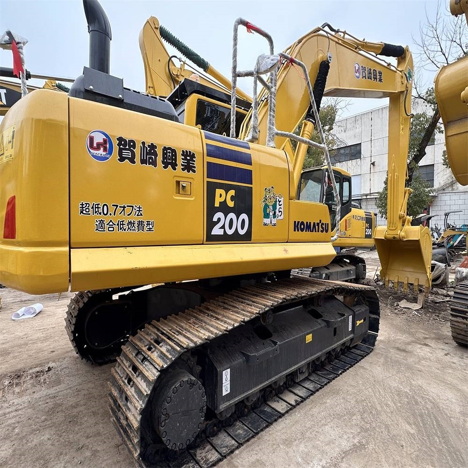 Komatsu PC 200 - Escavadora de rastos: foto 1 Komatsu PC 200 - Escavadora de rastos: foto 1