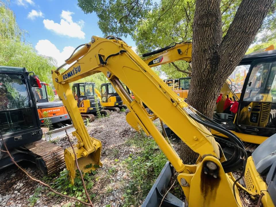 Komatsu PC55MR - Escavadeira: foto 2 Komatsu PC55MR - Escavadeira: foto 2