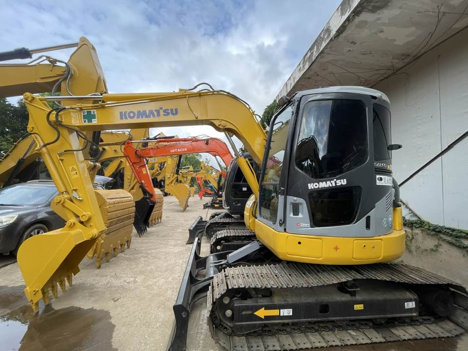 Komatsu PC78MR-6 - Mini escavadeira: foto 1 Komatsu PC78MR-6 - Mini escavadeira: foto 1