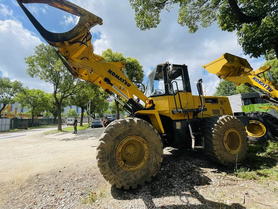 Komatsu WA320-8 - Pá carregadora de rodas: foto 1 Komatsu WA320-8 - Pá carregadora de rodas: foto 1