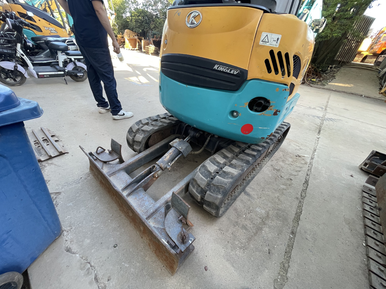 Kubota U17 - Mini escavadeira: foto 2 Kubota U17 - Mini escavadeira: foto 2