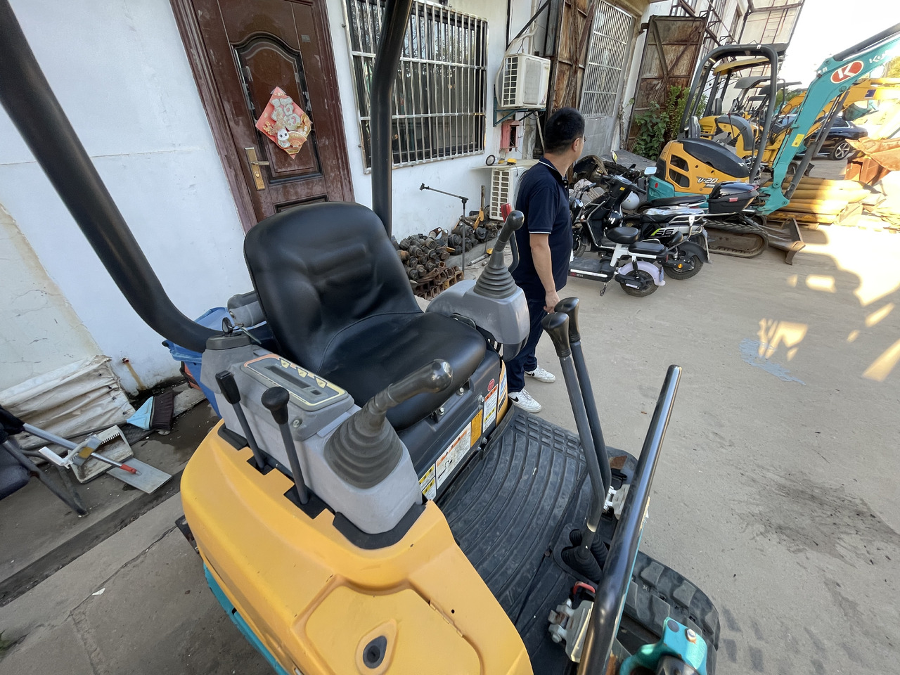 Kubota U17 - Mini escavadeira: foto 3 Kubota U17 - Mini escavadeira: foto 3