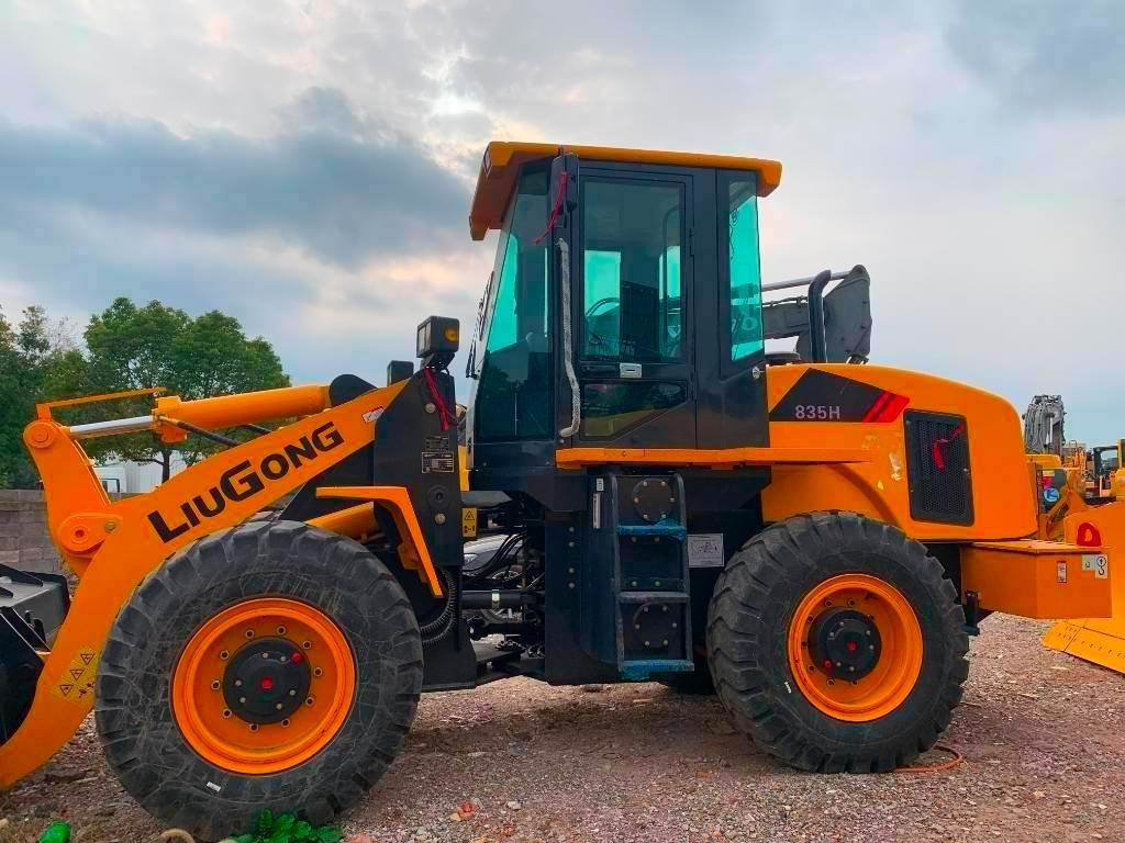 Liugong 835 H - Pá carregadoras de rastos: foto 1 Liugong 835 H - Pá carregadoras de rastos: foto 1