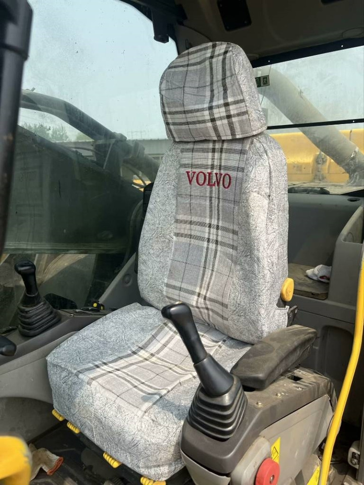 Escavadora de rastos Volvo 480: foto 28
