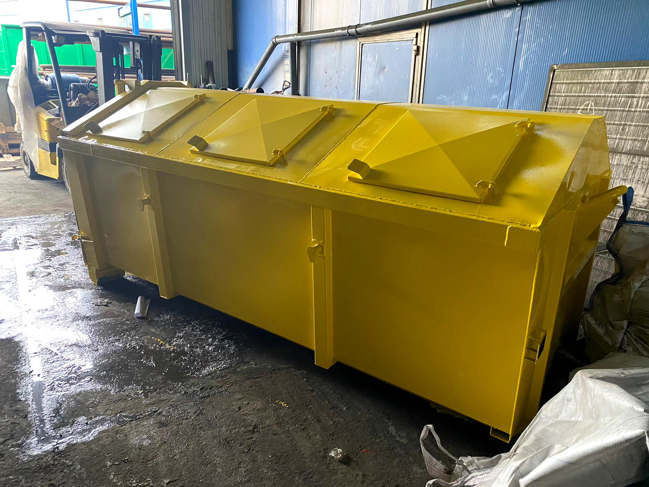 Metal-K Kontener/Abrollcontainer KP7Z - Contentor ampliroll: foto 1 Metal-K Kontener/Abrollcontainer KP7Z - Contentor ampliroll: foto 1