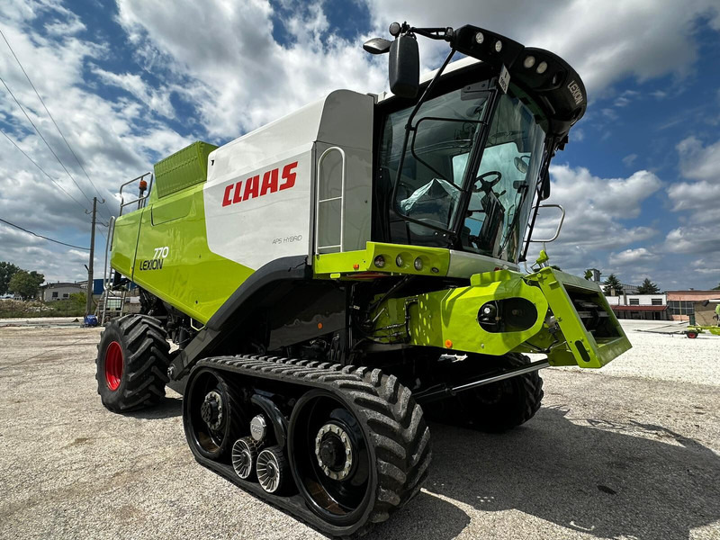 Claas Lexion 770 TT - Ceifeira debulhadora: foto 1 Claas Lexion 770 TT - Ceifeira debulhadora: foto 1