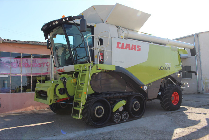 Claas Lexion 770 TT - Ceifeira debulhadora: foto 1 Claas Lexion 770 TT - Ceifeira debulhadora: foto 1