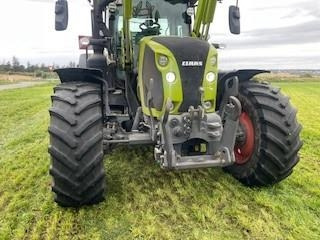 Claas ARION 660 CMATIC  - Trator: foto 2 Claas ARION 660 CMATIC  - Trator: foto 2