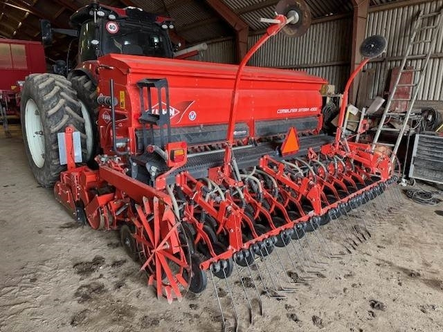 Kuhn SITERA 4000 + TF1500 - Semeadora combinada: foto 1 Kuhn SITERA 4000 + TF1500 - Semeadora combinada: foto 1
