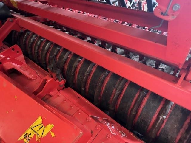 Kuhn SITERA 4000 + TF1500 - Semeadora combinada: foto 5 Kuhn SITERA 4000 + TF1500 - Semeadora combinada: foto 5