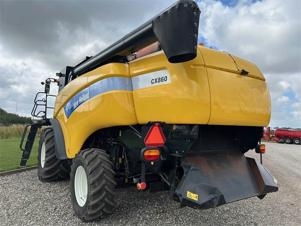 New Holland CX860 SLH - Ceifeira debulhadora: foto 4 New Holland CX860 SLH - Ceifeira debulhadora: foto 4
