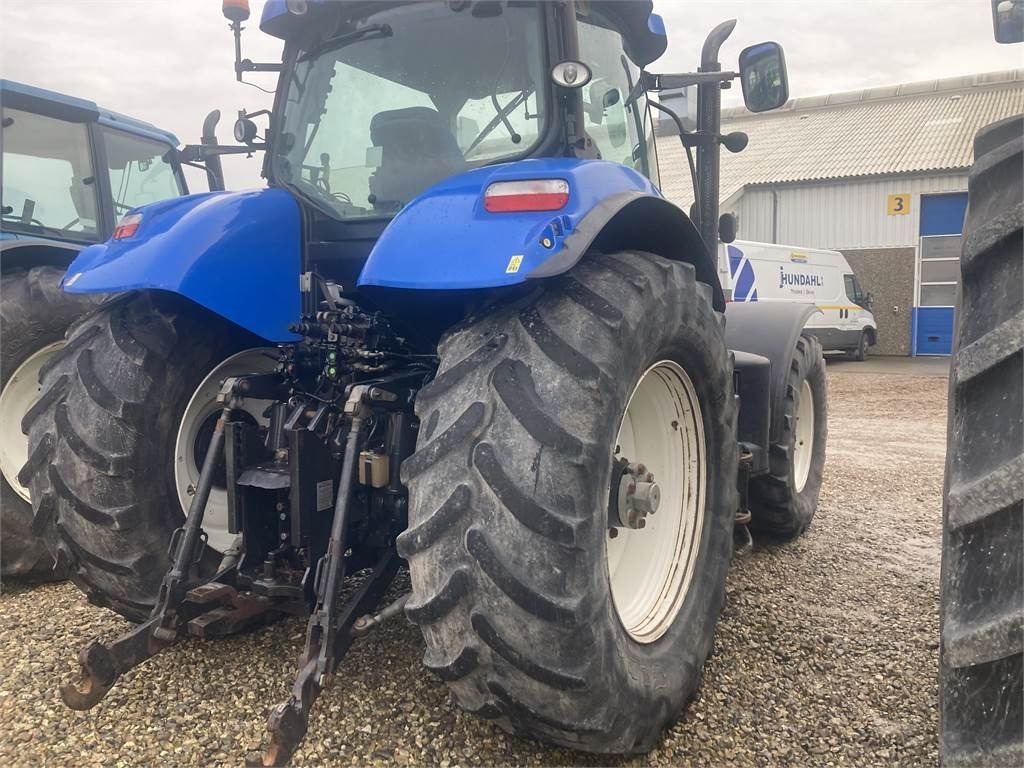 New Holland T7.220 CLASSIC - Trator: foto 4 New Holland T7.220 CLASSIC - Trator: foto 4