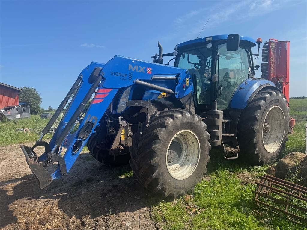 New Holland T7060TG - Trator: foto 1 New Holland T7060TG - Trator: foto 1