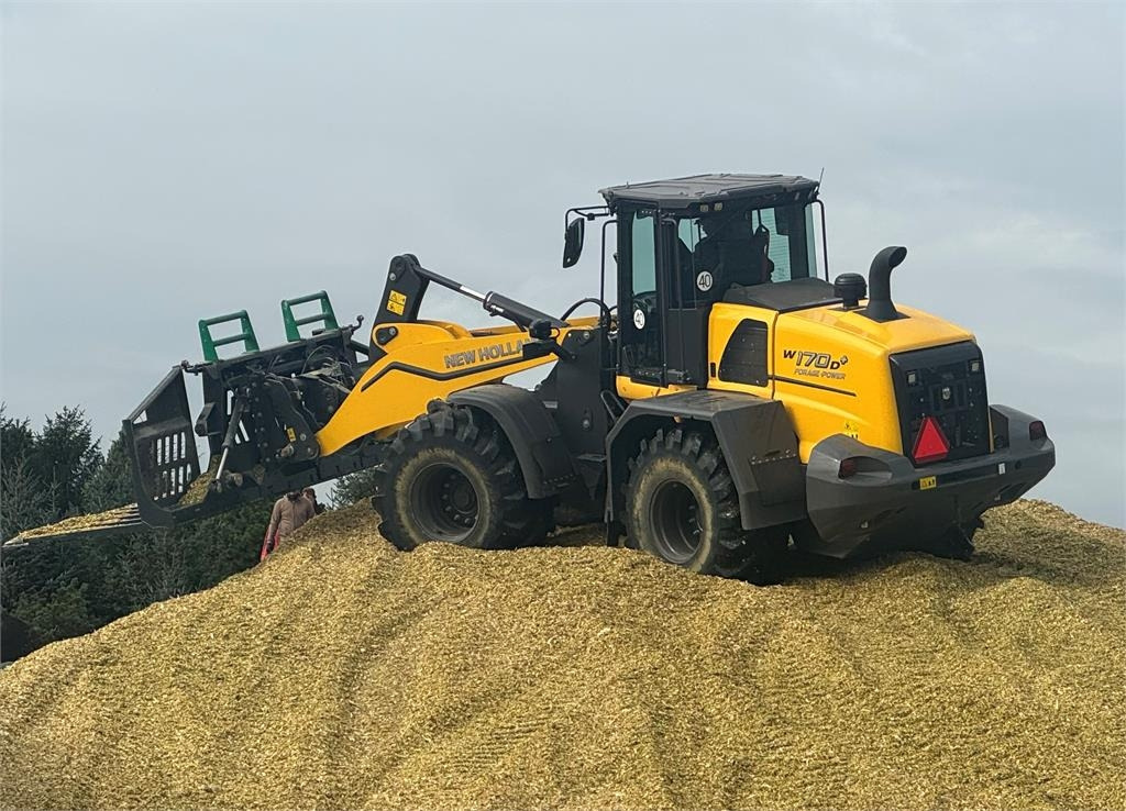 New Holland W170D2 S5 FORAGE POW - Pá carregadora de rodas: foto 1 New Holland W170D2 S5 FORAGE POW - Pá carregadora de rodas: foto 1