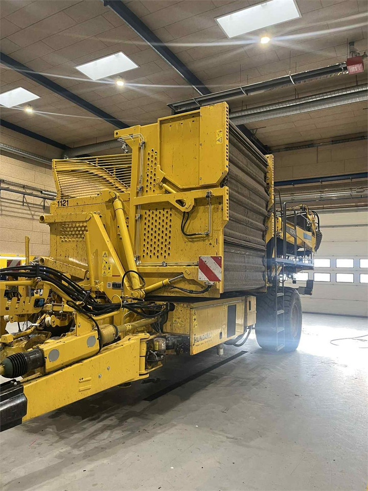 Ropa KEILER II WD CLASSIC - Colheitadeira de batatas: foto 3 Ropa KEILER II WD CLASSIC - Colheitadeira de batatas: foto 3