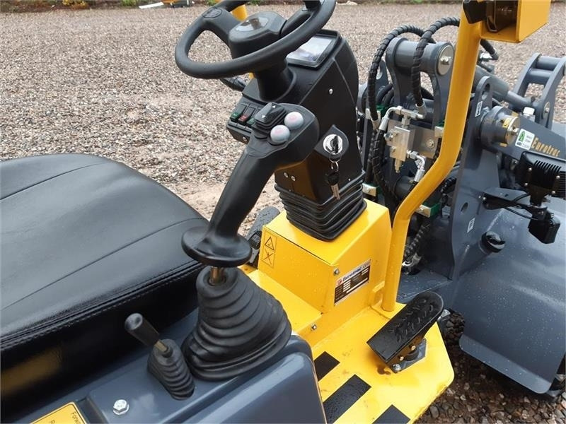 Carregadora articulada Eurotrac W11 med lav tårn: foto 8