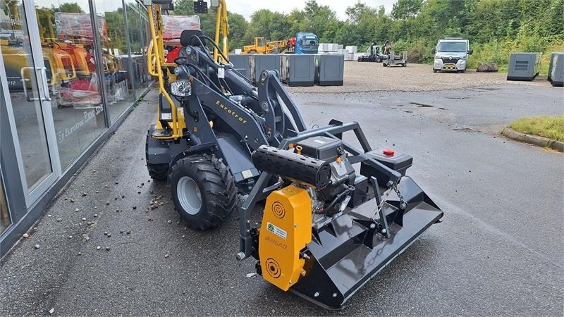 Eurotrac slagleklipper Fabriks ny - Triturador de martelos: foto 1 Eurotrac slagleklipper Fabriks ny - Triturador de martelos: foto 1