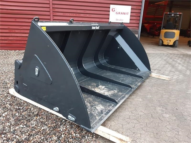 Inter-Tech højtipskovl inter-tech 3 meters - Balde para carregadeiras: foto 1 Inter-Tech højtipskovl inter-tech 3 meters - Balde para carregadeiras: foto 1