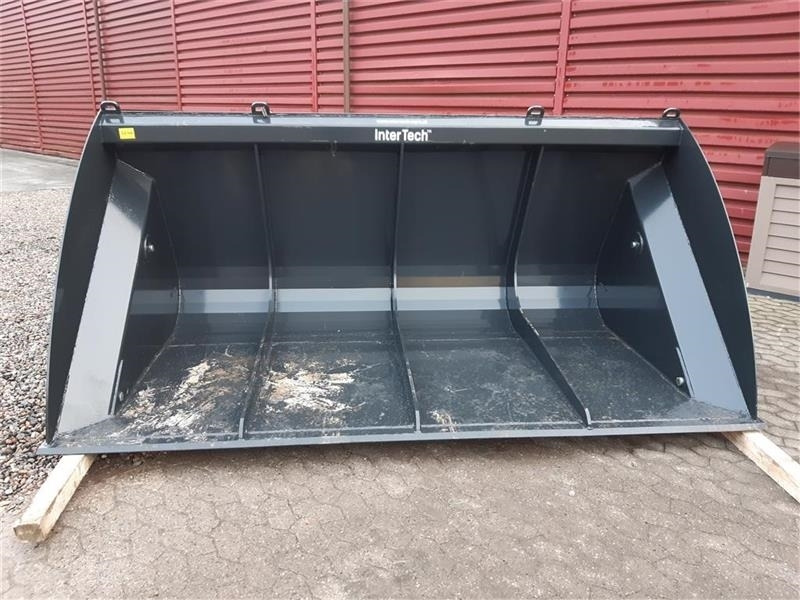 Inter-Tech højtipskovl inter-tech 3 meters - Balde para carregadeiras: foto 5 Inter-Tech højtipskovl inter-tech 3 meters - Balde para carregadeiras: foto 5