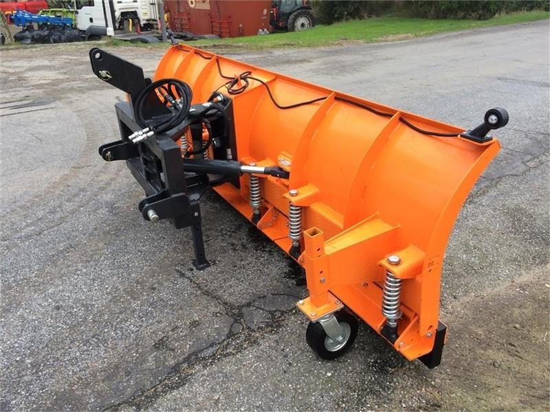 J-Maskiner IT-3000 skråplov med fjederbelastet skær - Lâmina limpa-neves por Máquina agrícola: foto 1 J-Maskiner IT-3000 skråplov med fjederbelastet skær - Lâmina limpa-neves por Máquina agrícola: foto 1