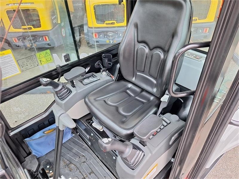 Mini escavadeira Mole M20: foto 11