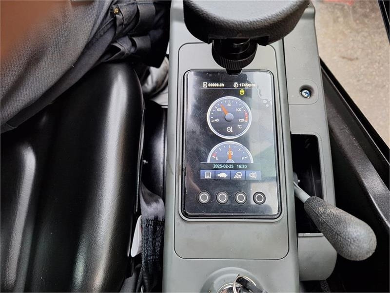 Mini escavadeira Mole M20: foto 13