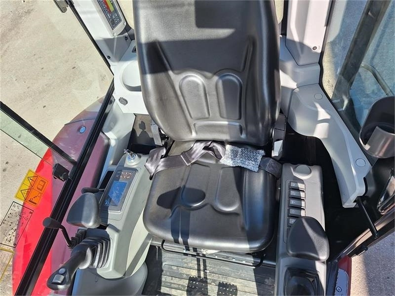 Mini escavadeira Mole M25: foto 12 Mini escavadeira Mole M25: foto 12