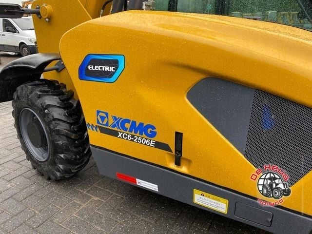 - - - XCMG XC6-2506E - Empilhador telescópico: foto 5 - - - XCMG XC6-2506E - Empilhador telescópico: foto 5