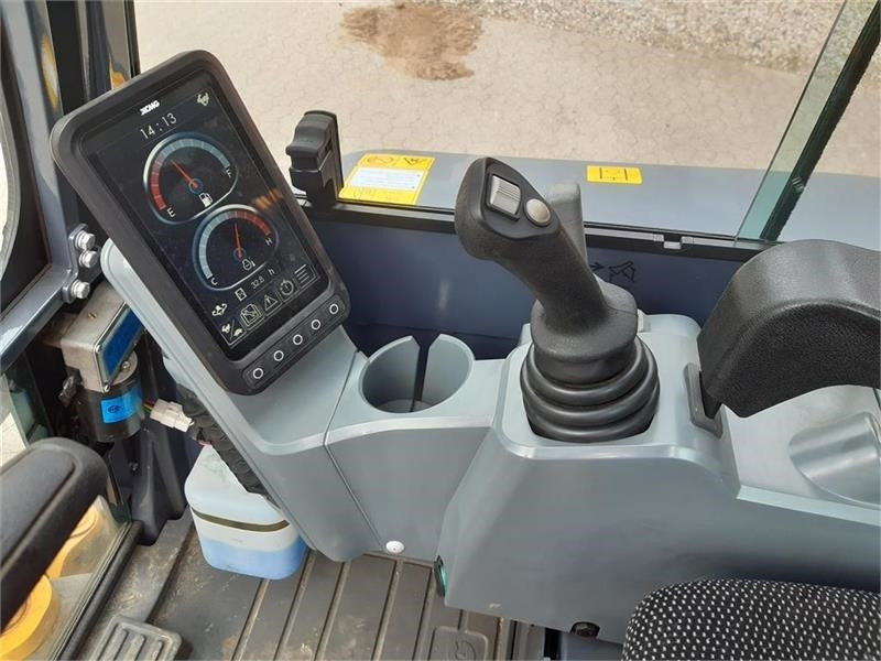 Mini escavadeira XCMG xe27e: foto 6