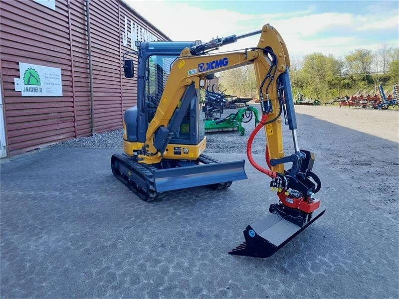 XCMG xe27e med rototilt - Mini escavadeira: foto 3 XCMG xe27e med rototilt - Mini escavadeira: foto 3