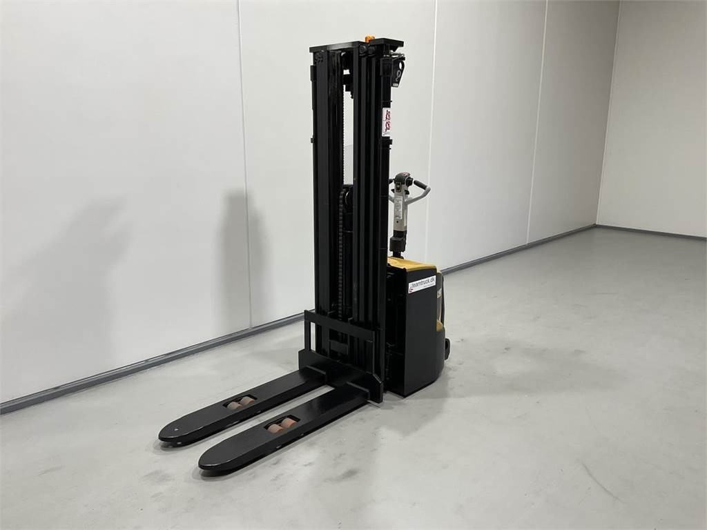 CAT NSP16N2R - Stacker: foto 3 CAT NSP16N2R - Stacker: foto 3