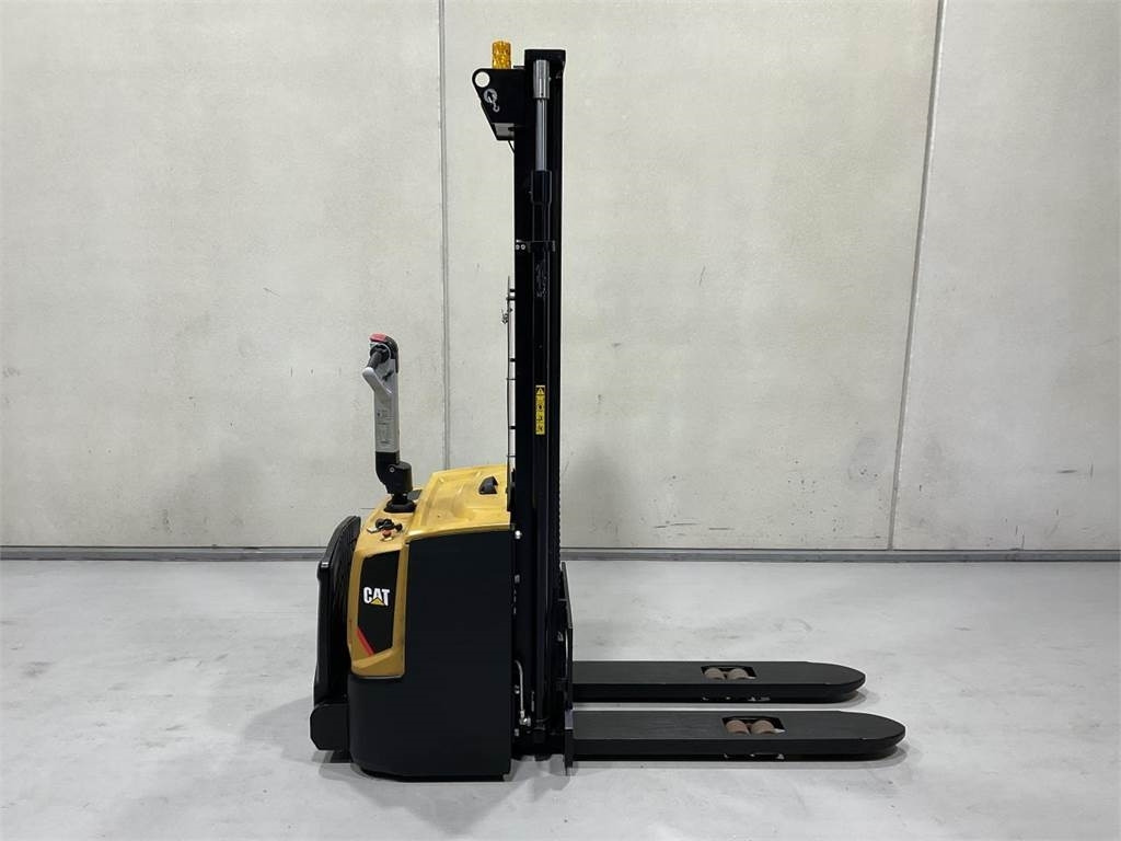 CAT NSP16N2R - Stacker: foto 1 CAT NSP16N2R - Stacker: foto 1