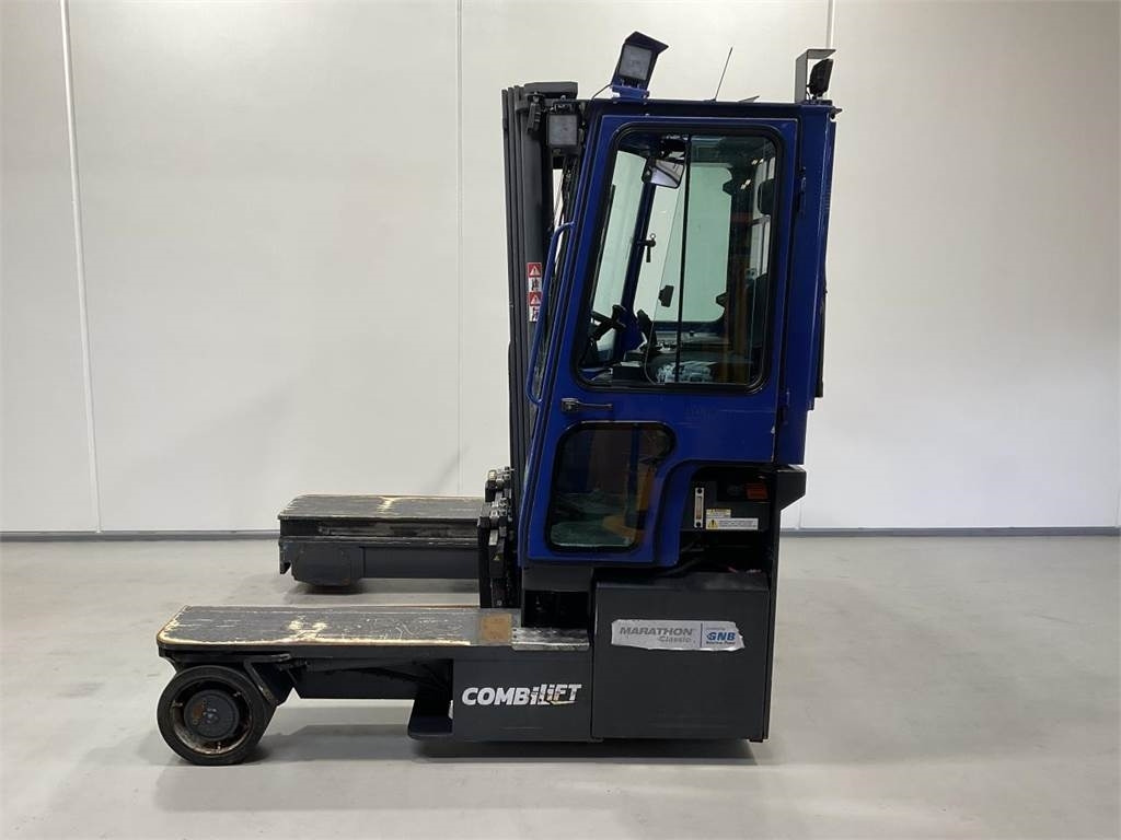 Combilift C4000ET - Empilhador de 4 vias: foto 3 Combilift C4000ET - Empilhador de 4 vias: foto 3