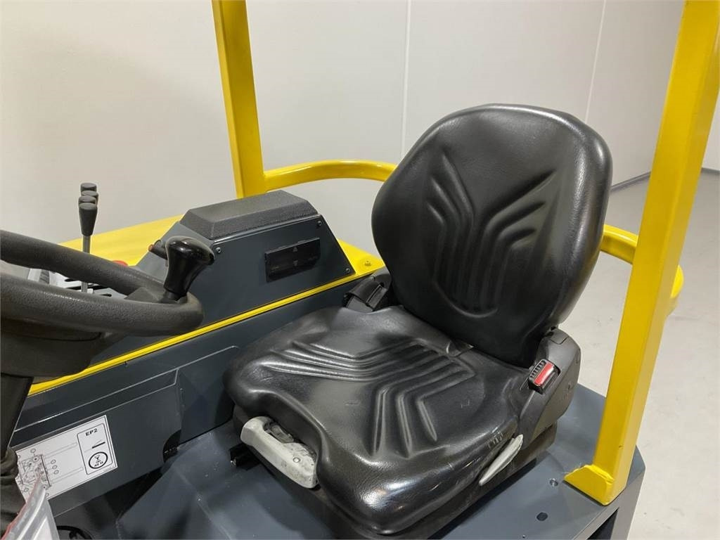 Combilift CBE3000 - Empilhador de 4 vias: foto 5 Combilift CBE3000 - Empilhador de 4 vias: foto 5