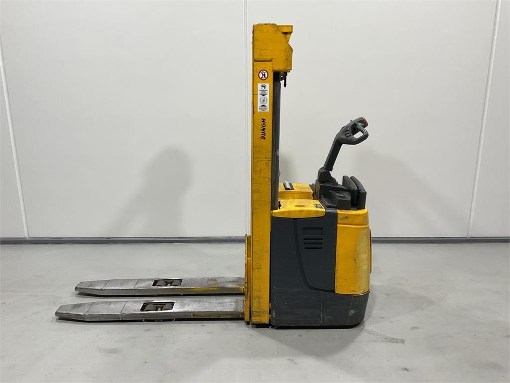 Jungheinrich ERC 214 - Stacker: foto 3 Jungheinrich ERC 214 - Stacker: foto 3