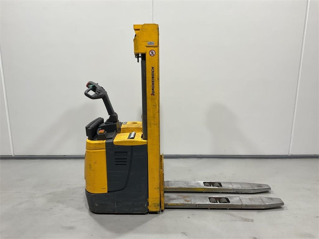 Jungheinrich ERC 214 - Stacker: foto 1 Jungheinrich ERC 214 - Stacker: foto 1