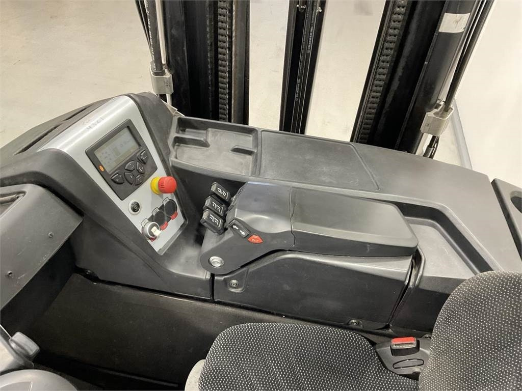 Empilhador retráctil Mitsubishi RB16NH: foto 6 Empilhador retráctil Mitsubishi RB16NH: foto 6