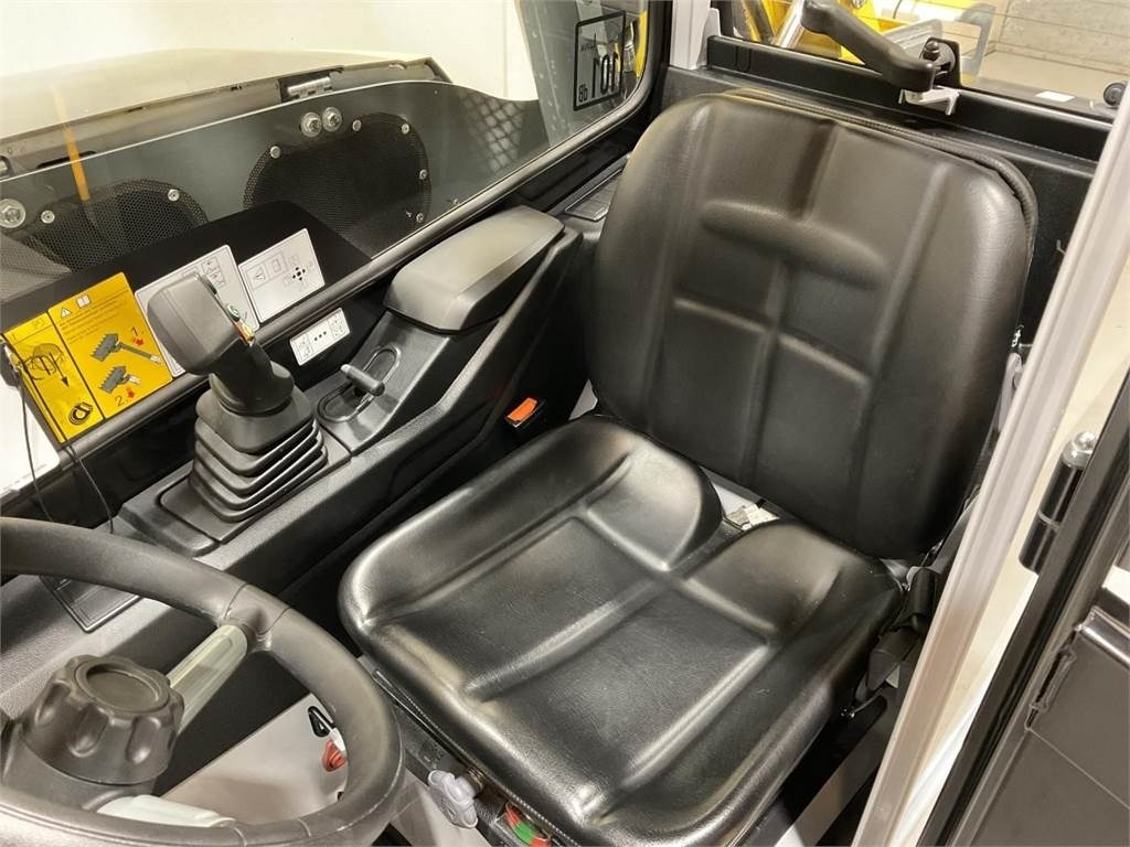 Wacker Neuson TH412 - Plataforma telescópica: foto 5 Wacker Neuson TH412 - Plataforma telescópica: foto 5