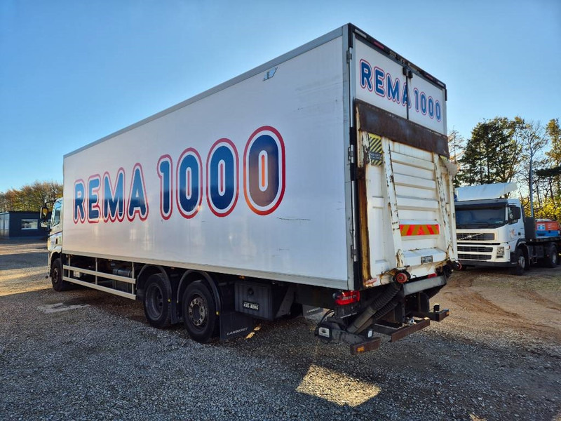 DAF CF 330 // 2 compartments / Cold/freeze - Camião frigorífico: foto 4 DAF CF 330 // 2 compartments / Cold/freeze - Camião frigorífico: foto 4