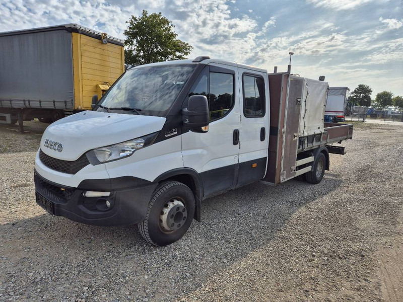 Iveco Daily 70c17 // med lad og presenning - Camião de caixa aberta/ Plataforma: foto 1 Iveco Daily 70c17 // med lad og presenning - Camião de caixa aberta/ Plataforma: foto 1