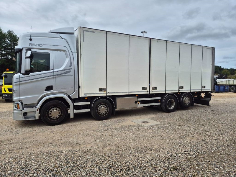 Scania R 500 8x2 //Rampe// Underboring - Camião furgão: foto 2 Scania R 500 8x2 //Rampe// Underboring - Camião furgão: foto 2