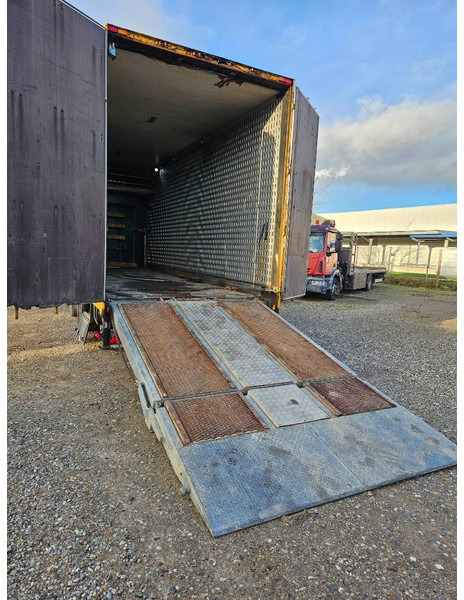 Montracon Racing// machinetrailer // Living area - Semi-reboque: foto 4 Montracon Racing// machinetrailer // Living area - Semi-reboque: foto 4