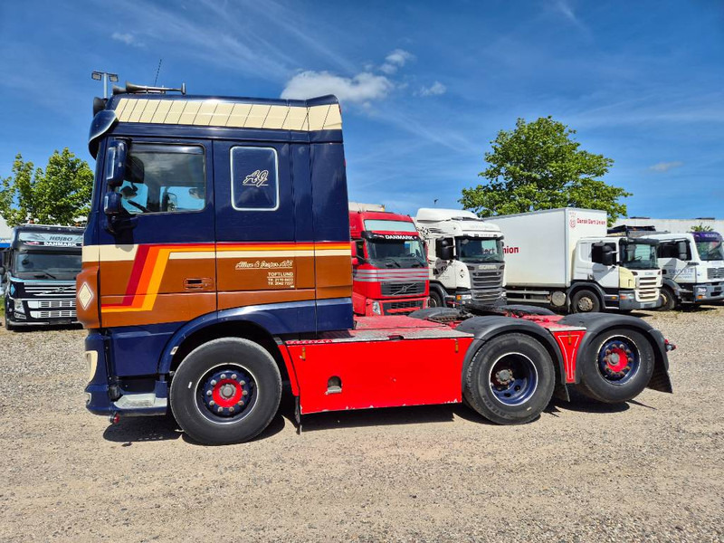 DAF XF 530 // Big Hydraulic // special interior - Tractor: foto 2 DAF XF 530 // Big Hydraulic // special interior - Tractor: foto 2