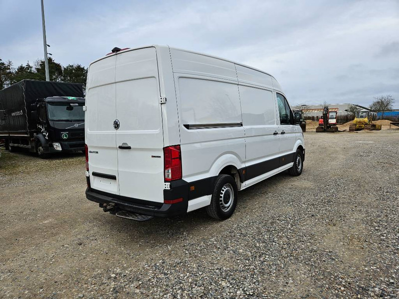 Volkswagen Crafter 35 // 4 motion 4x4 // AUT // 5 Doors - Furgão: foto 5 Volkswagen Crafter 35 // 4 motion 4x4 // AUT // 5 Doors - Furgão: foto 5