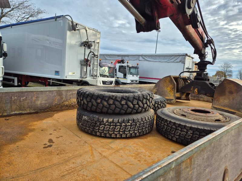 Volvo FL 614 // HMF1065 K2 grab/Rotor // Steelsupension - Camião grua: foto 3 Volvo FL 614 // HMF1065 K2 grab/Rotor // Steelsupension - Camião grua: foto 3